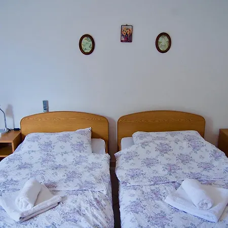 Petricevic 赫瓦尔